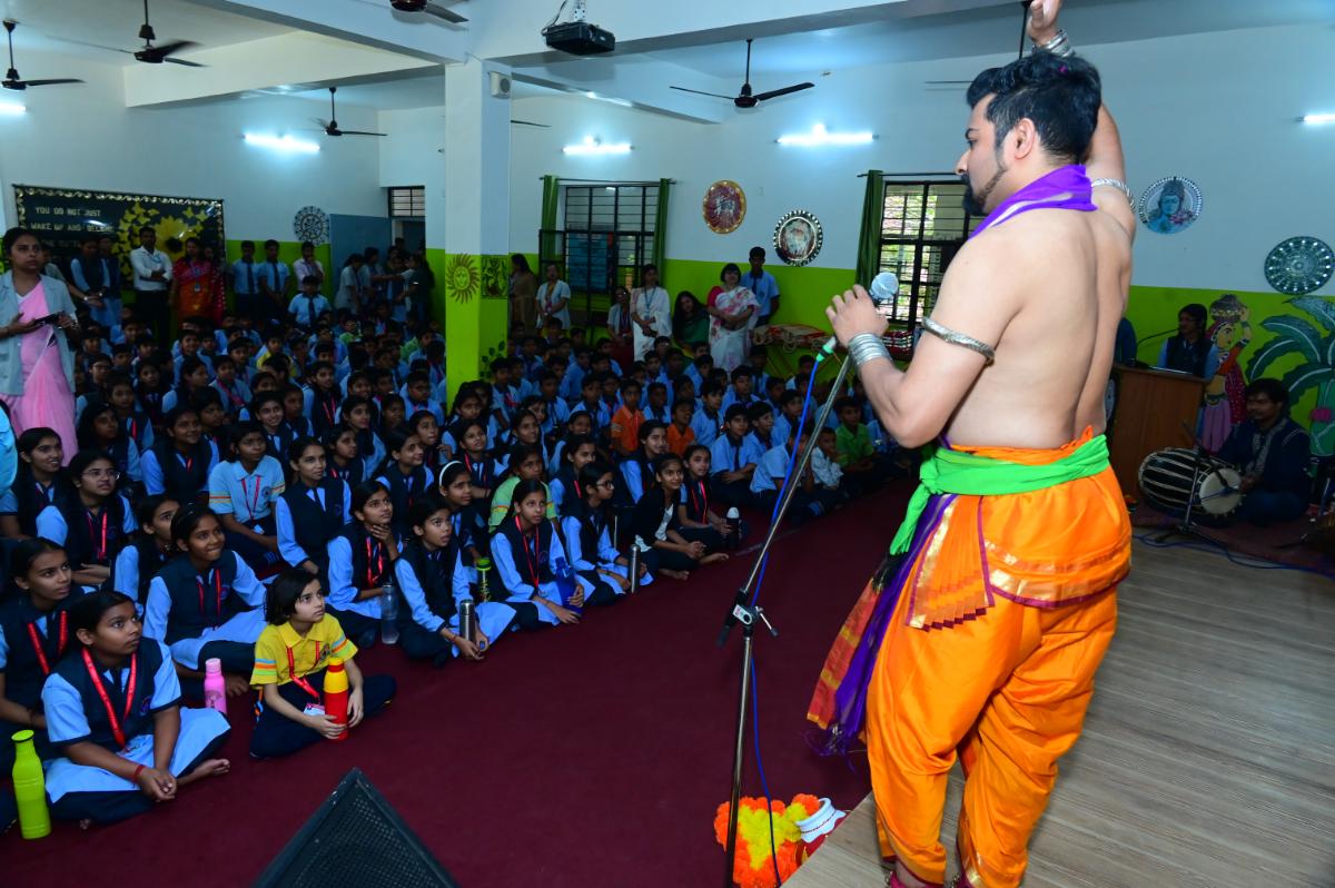 Cultural Bonanza – Spic Macay